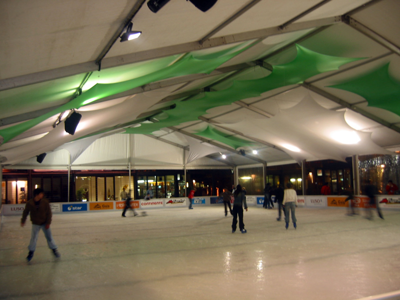 TENTS FOR ICE SKATING